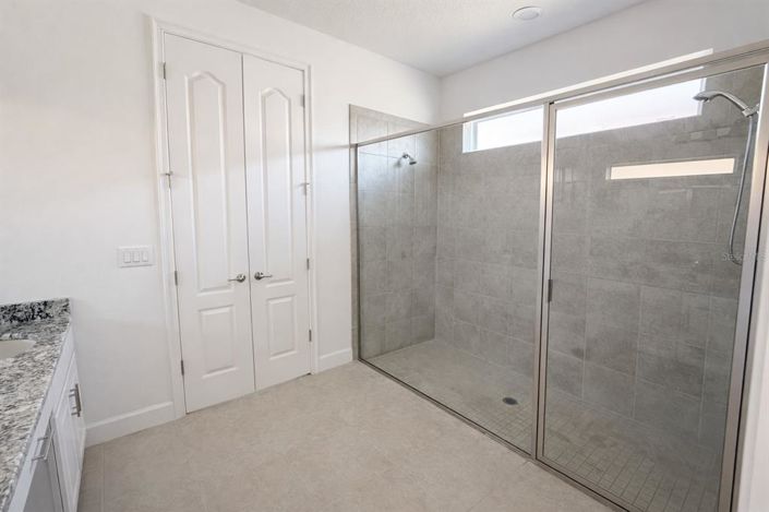 Image No.22-5 Bed House for sale