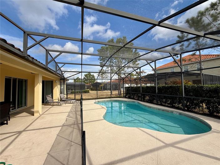 Image No.38-5 Bed House for sale