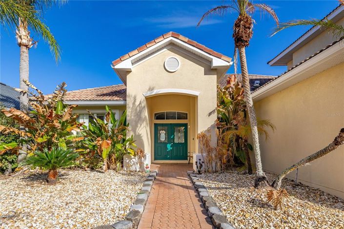 Image No.2-5 Bed House for sale