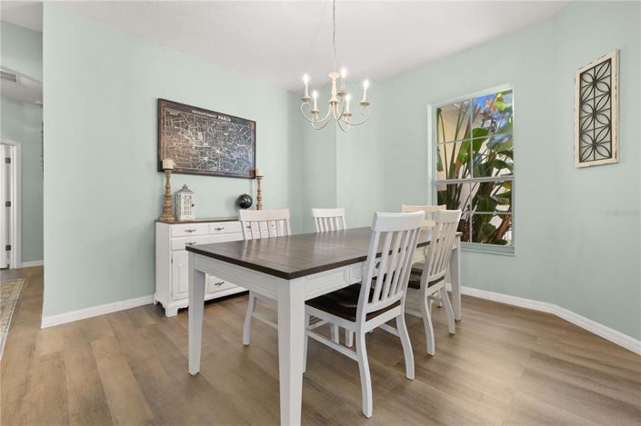 Image No.5-5 Bed House for sale