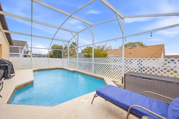 Image No.24-4 Bed House for sale