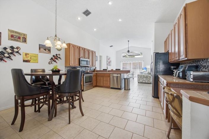 Image No.6-4 Bed House for sale