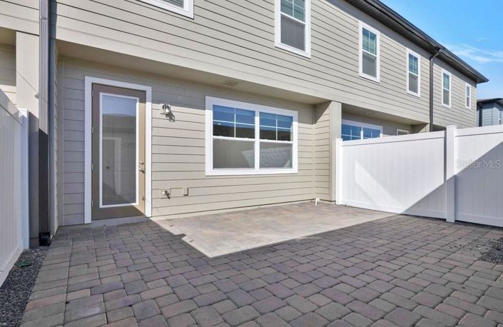 Image No.20-3 Bed Townhouse for sale