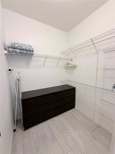 Image No.22-2 Bed Apartment for sale