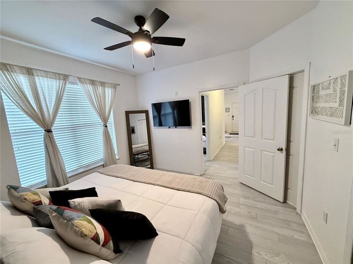 Image No.23-2 Bed Apartment for sale