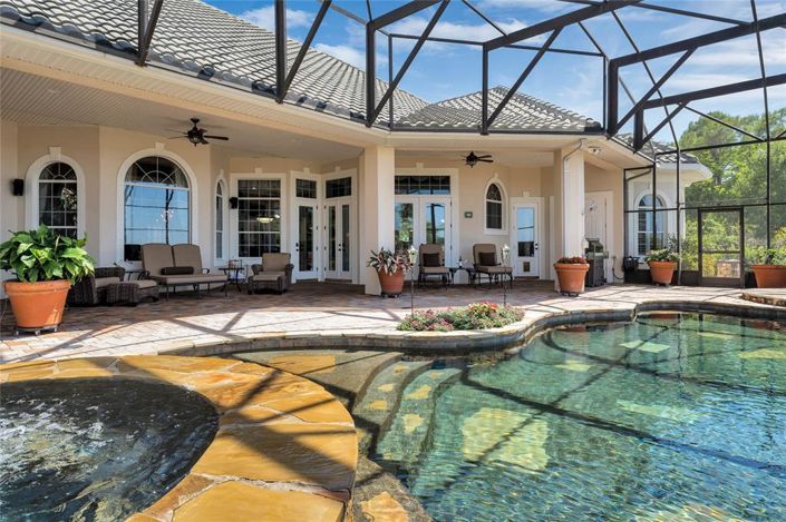 Image No.10-5 Bed House for sale