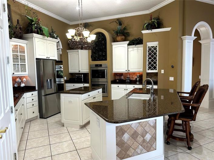 Image No.15-5 Bed House for sale