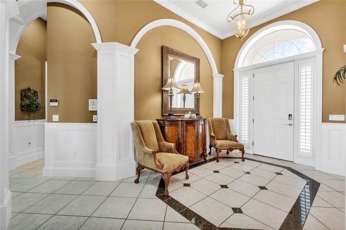 Image No.4-5 Bed House for sale