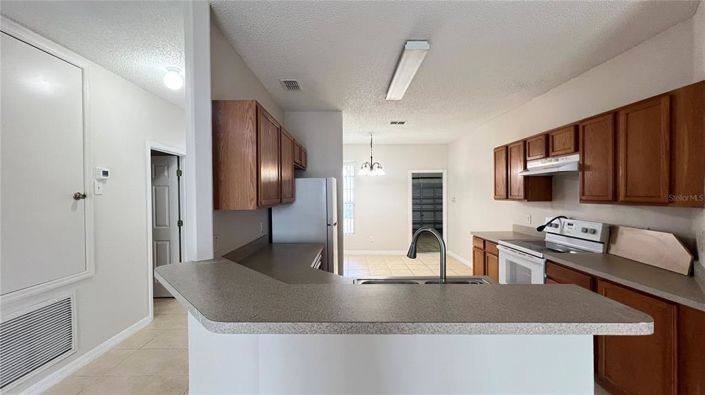 Image No.14-5 Bed House for sale