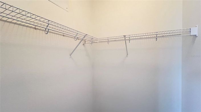 Image No.28-5 Bed House for sale