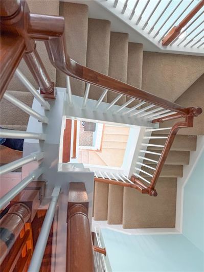 Image No.19-5 Bed House for sale