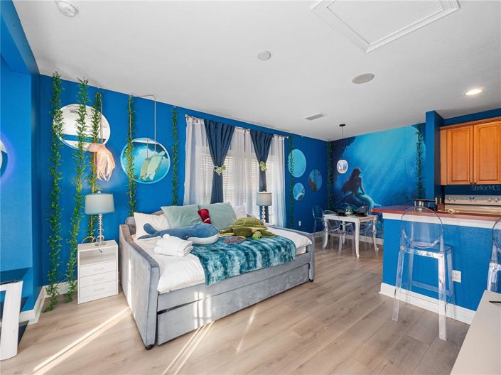 Image No.7-5 Bed House for sale