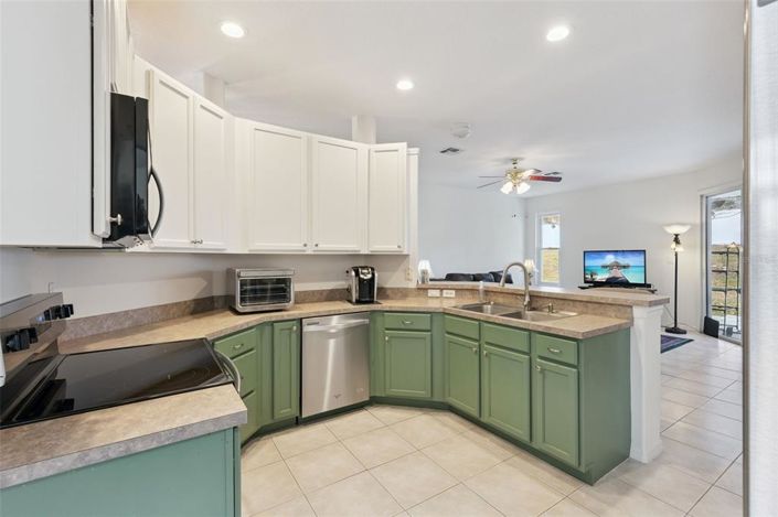 Image No.16-3 Bed House for sale