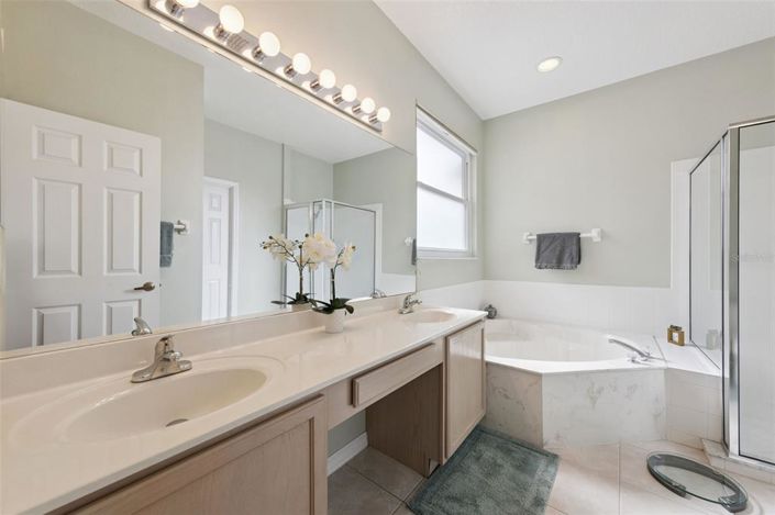 Image No.25-3 Bed House for sale