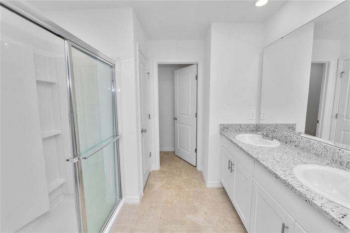 Image No.31-5 Bed House for sale