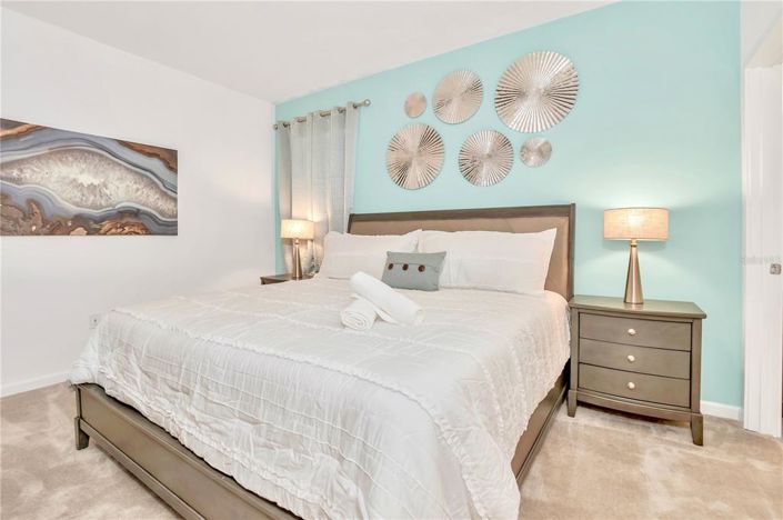 Image No.19-8 Bed House for sale