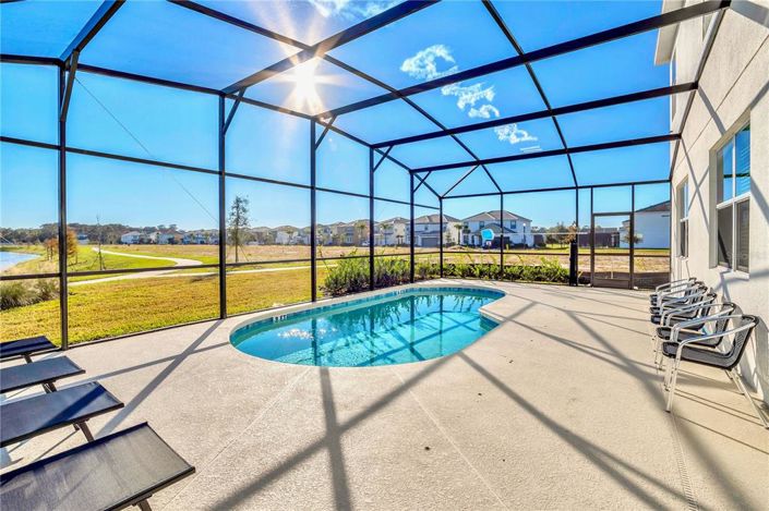 Image No.29-8 Bed House for sale