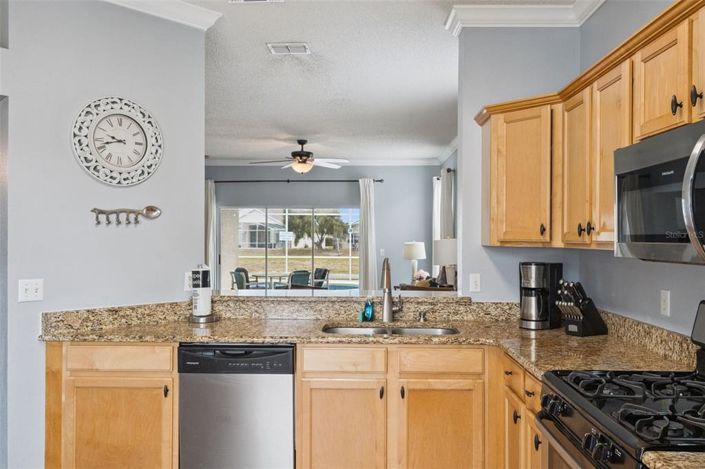 Image No.10-3 Bed House for sale