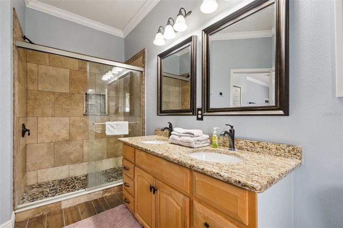 Image No.36-3 Bed House for sale