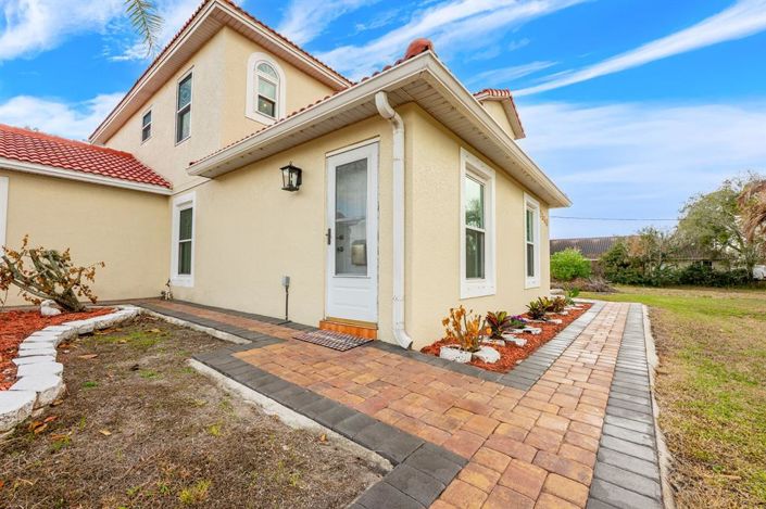 Image No.23-4 Bed House for sale