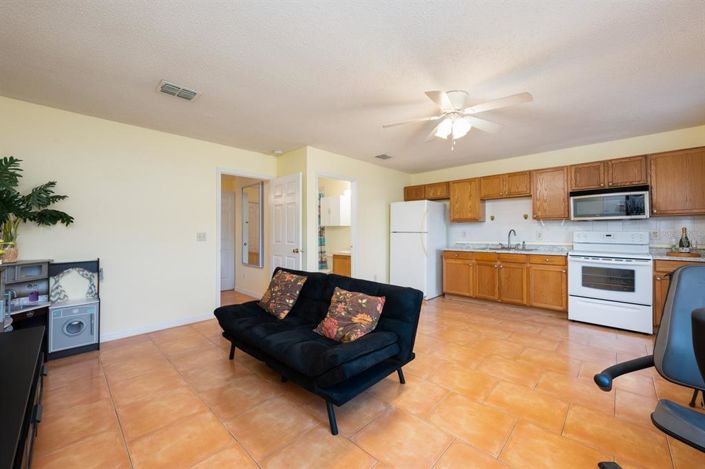 Image No.25-4 Bed House for sale