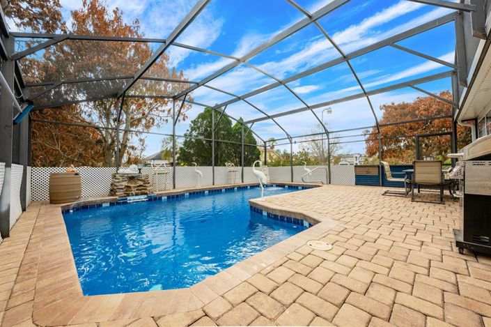 Image No.3-4 Bed House for sale