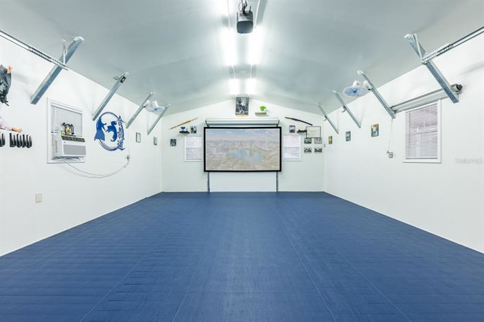 Image No.33-4 Bed House for sale