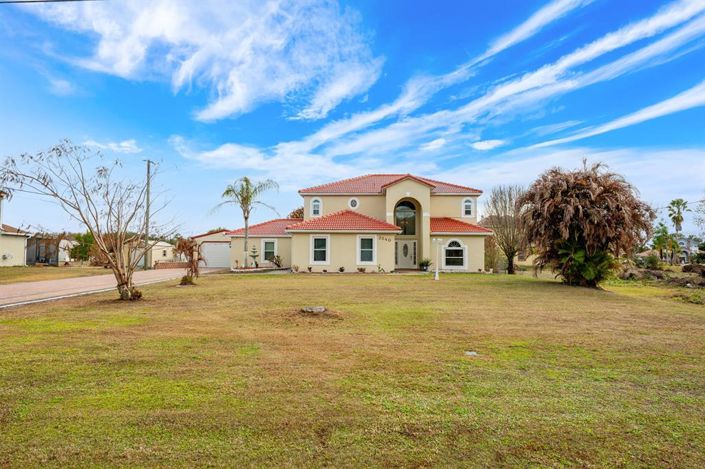 Image No.6-4 Bed House for sale