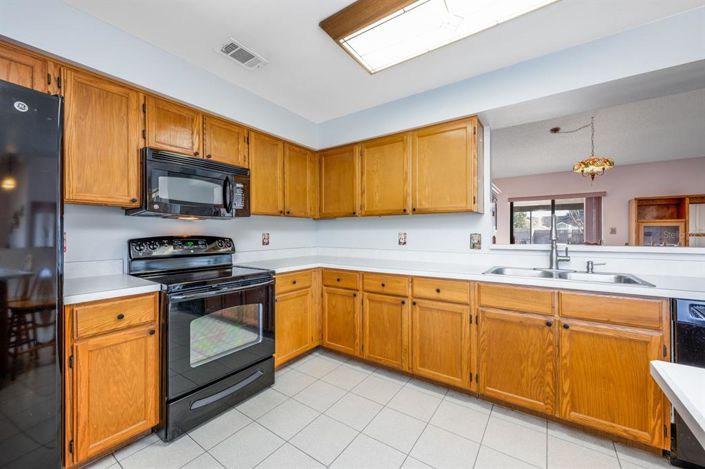 Image No.7-3 Bed House for sale