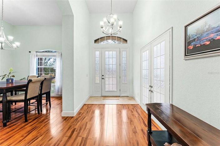 Image No.7-5 Bed House for sale