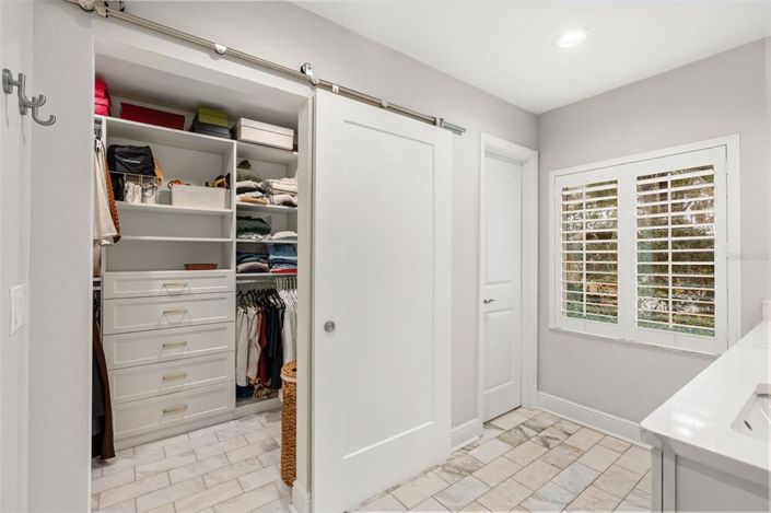 Image No.17-3 Bed House for sale