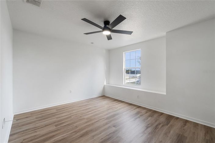 Image No.16-4 Bed House for sale