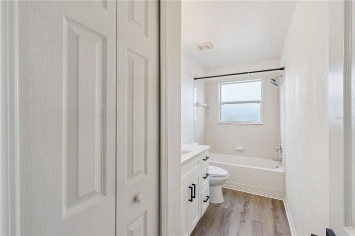 Image No.26-4 Bed House for sale