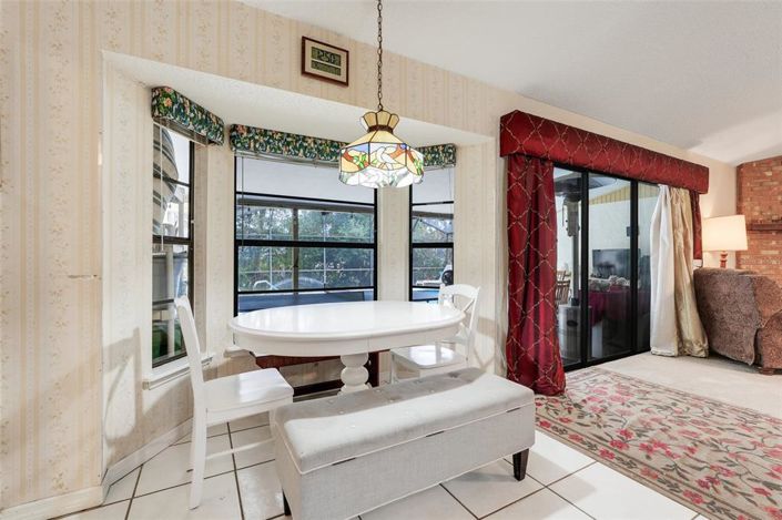 Image No.12-5 Bed House for sale