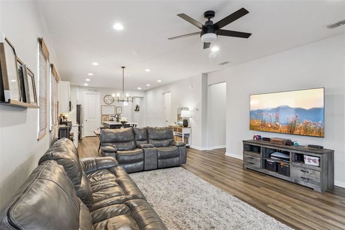 Image No.14-4 Bed House for sale