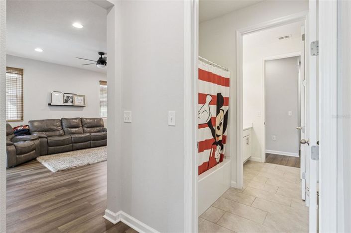 Image No.27-4 Bed House for sale