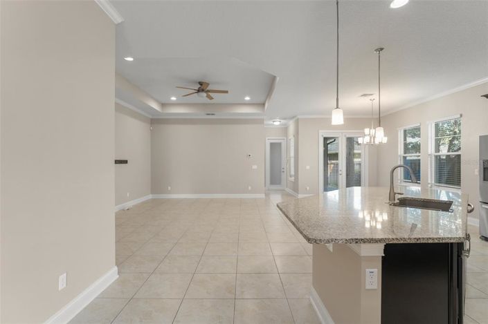 Image No.18-4 Bed House for sale