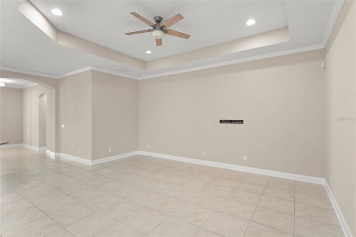 Image No.28-4 Bed House for sale