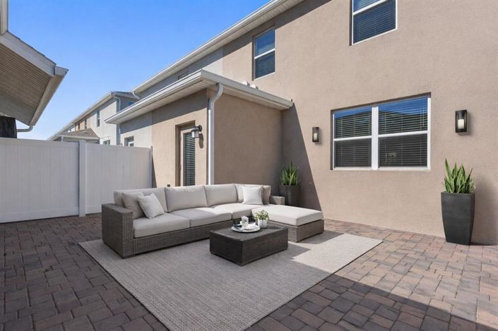 Image No.2-4 Bed Townhouse for sale