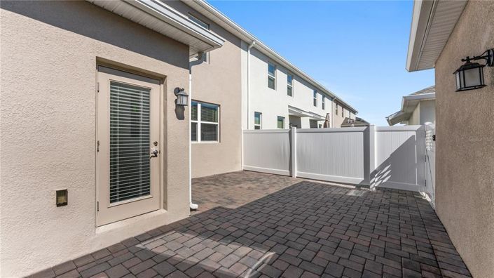 Image No.35-4 Bed Townhouse for sale