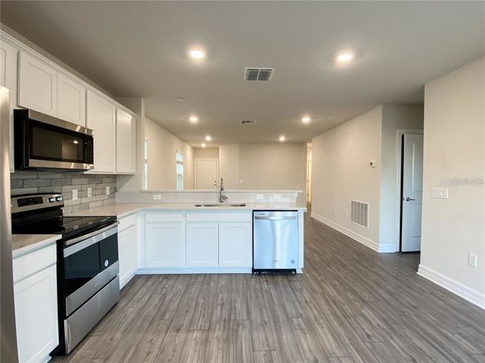 Image No.6-3 Bed House for sale