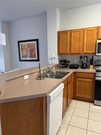 Image No.8-3 Bed Townhouse for sale