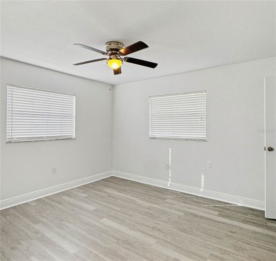 Image No.17-3 Bed House for sale