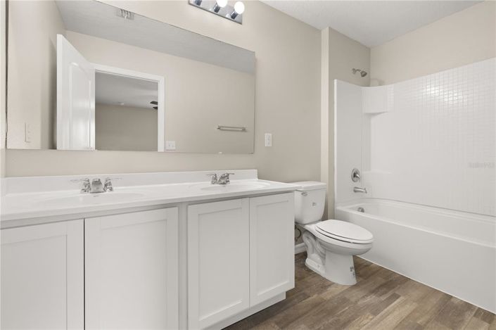 Image No.26-4 Bed House for sale