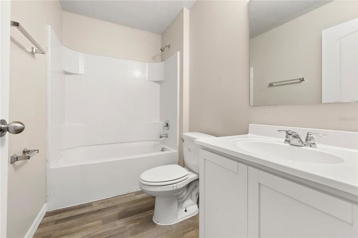 Image No.30-4 Bed House for sale