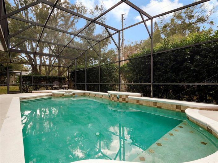 Image No.15-5 Bed House for sale