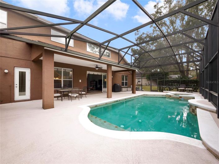 Image No.17-5 Bed House for sale