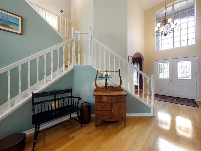 Image No.2-5 Bed House for sale