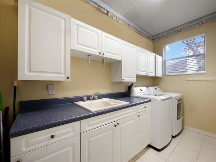 Image No.27-5 Bed House for sale