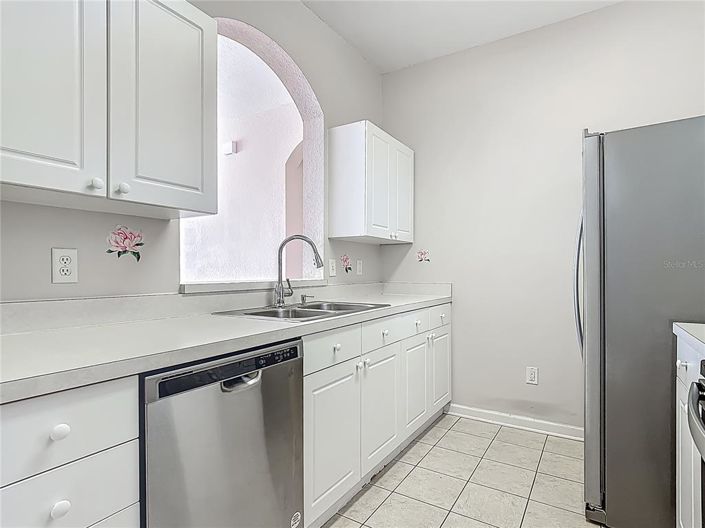 Image No.11-3 Bed Apartment for sale